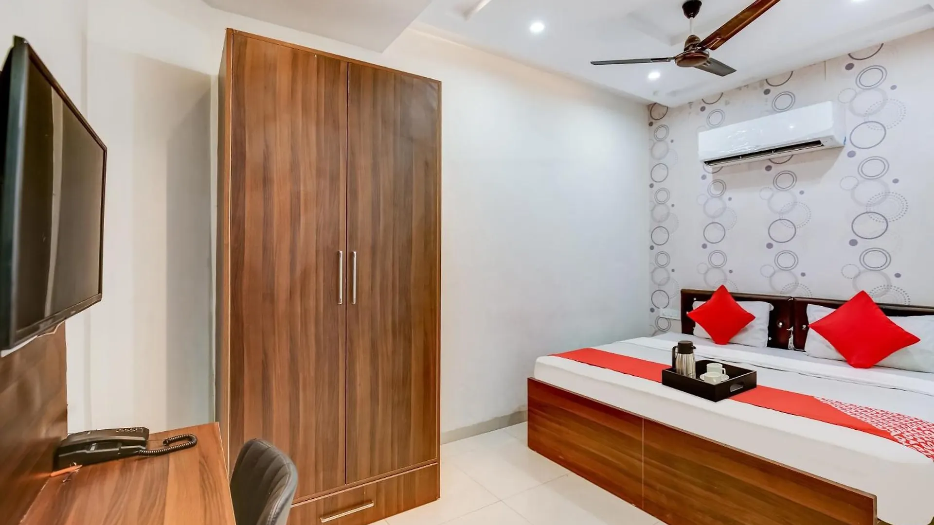 Flagship Hotel Shaan Zirakpur 3*,